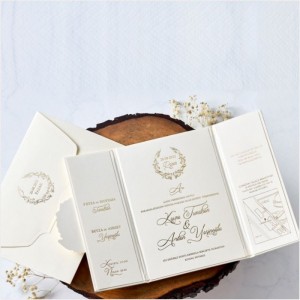 Altın Yaldız Baskılı İçi Katlamalı Düğün Davetiyesi