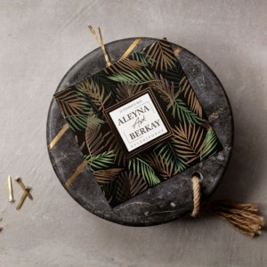 Kare Pencereli Zarflı Yapraklı Düğün Davetiyesi