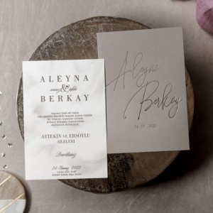 Gri Dikdörtgen Zarfa Gümüş Yaldız Baskılı Davetiye