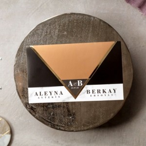 Dışı Siyah Renk Kombinli Katlamalı Düğün Davetiyesi