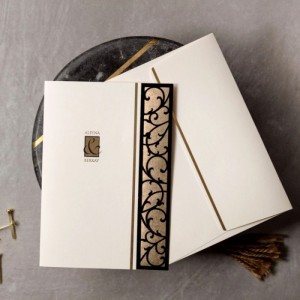 İçi Yakma Kadife Katlamalı Zarfı Krem Davetiye Modeli