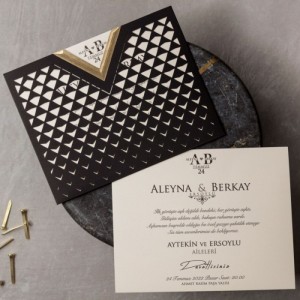Üstü V Kesimli Lazer Kesim Zarflı Düğün Davetiyesi
