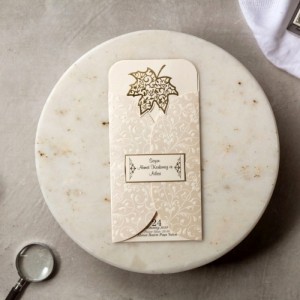 Yaldız Süslemeli Yaprak Figürlü Katlamalı Davetiye