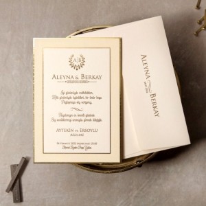 Sade Kenarı Altın Rengi Mukavva Düğün Davetiyesi
