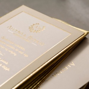 Sade Kenarı Altın Rengi Mukavva Düğün Davetiyesi