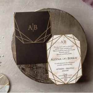 İçi Özel Kesim Yaldız Süslemeli Siyah Zarflı Düğün Davetiyesi