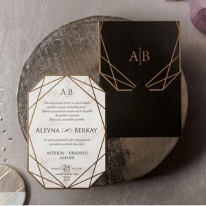 İçi Özel Kesim Yaldız Süslemeli Siyah Zarflı Düğün Davetiyesi