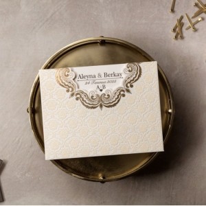 Dokulu Özel Kesim Yaldızlı Zarflı Düğün Davetiyesi