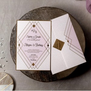 Çizgisel Tasarımlı Beyaz Pembe Kombinli Düğün Davetiyesi