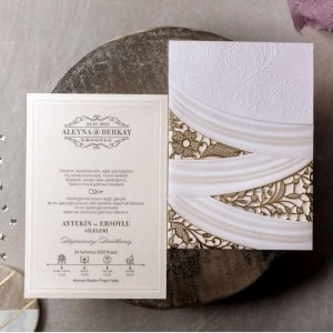 Lazer Kesime Altın Varak Süslemeli Lüks Düğün Davetiyesi