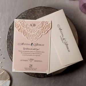 İçi Lazer Kesim Pudra Taşlı Düğün Davetiyesi