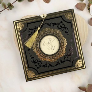 Siyah Zarfa Yaldız Süslemeli Davetiye