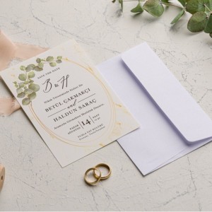 Çelenk Yapraklı Beyaz Zarflı Davetiye