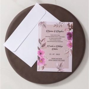 Çiçekli Beyaz Zarflı Davetiye