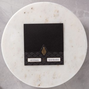 Siyah Katlamalı Pencereli Davetiye