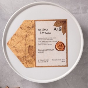 Soldan Katlamalı Çınar Yapraklı Davetiye