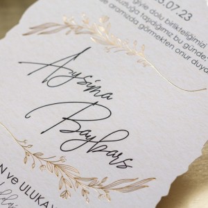 İÇ KENARLARI TIRTIKLI SADE DAVETİYE