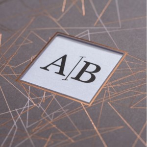 Yaldızlı Çizgisel Tasarımlı Modern Davetiye