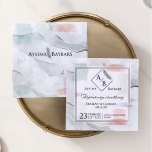 İÇİ ZARFI MERMER DESENLİ KARE DAVETİYE