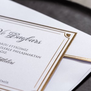 ZARFI İÇ KENARLARI YALDIZ SÜSLEMELİ DAVETİYE