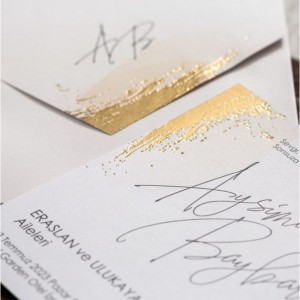 ZARF İÇİ ALTIN YALDIZ SÜSLEMELİ DAVETİYE