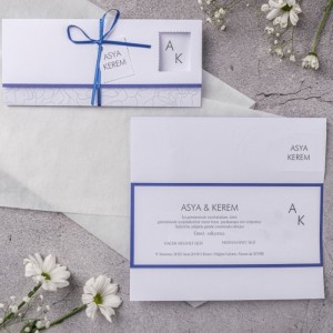 Katlamalı Pencereli Mavi Kurdeleli Düğün Davetiyesi