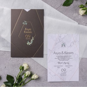 Siyah Zarfa Yaldız Çizgili Modern Düğün Davetiyesi