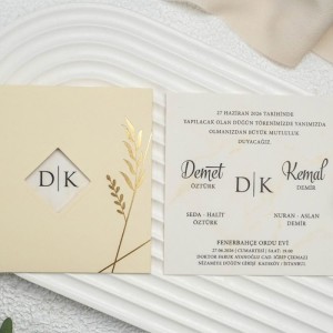 Krem Zarfa Yaldız Süslemeli Davetiye