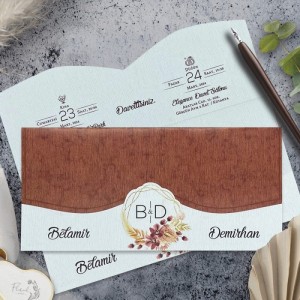 Dışı Kahverengi Katlamalı Geçmeli Davetiye