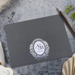 Gümüş Yaldız Süslemeli Pencereli Davetiye