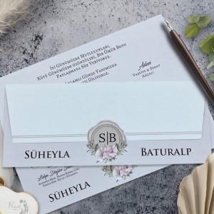 Katlamalı Sade Tasarımlı Davetiye