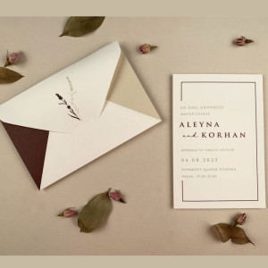 Zarfı Ortada Katlanan Davetiye