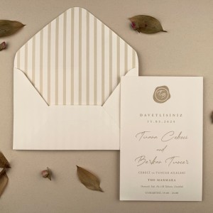 İçi Çizgili Krem Zarflı Davetiye