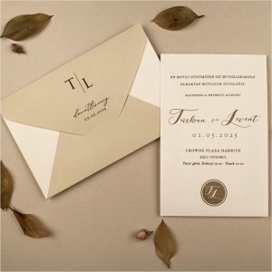 Krem Katlamalı Zarflı Davetiye