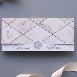 Sade Çizgili Katlamalı Davetiye