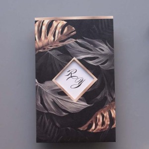 Siyah Zeminli Yapraklı Davetiye