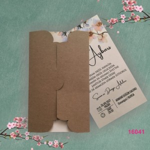 Kraft Ortaya Katlanan Zarflı Çiçekli Davetiye