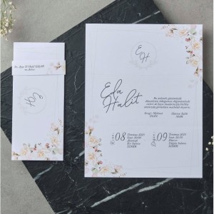 Üçe Katlamalı Beyaz Çiçekli Davetiye