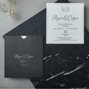 Siyah Kare Zarfa Gümüş Yaldız Baskılı Davetiye