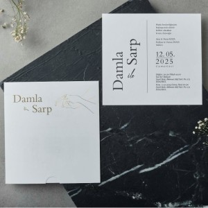 Kare Zarfa Altın Yaldız Baskılı Davetiye