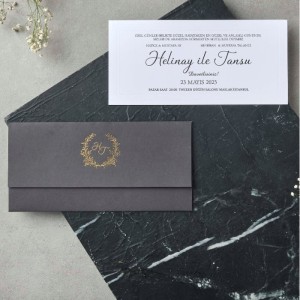 Siyah Katlamalı Zarfa Yaldız Baskılı Davetiye