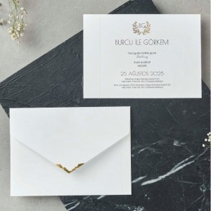 Zarfın Ucu Yaldız Süslemeli Davetiye