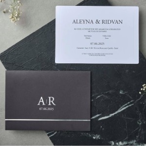 Siyah Zarfa Yaldız Baskılı Davetiye