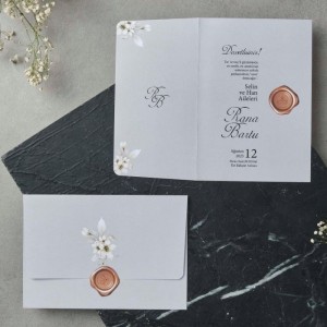 Mühür Görünümlü Gri Zeminli Katlamalı Davetiye