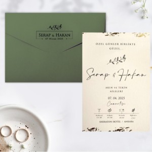 İçi Yaldız Süslemeli Yeşil Zarflı Düğün Davetiyesi
