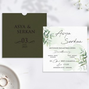 Yeşil Kare Zarfa Baskılı Sade Düğün Davetiyesi