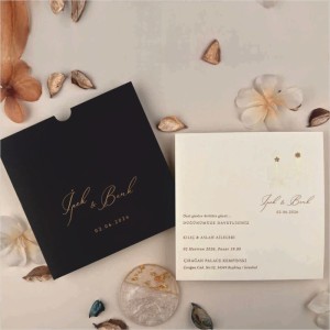 Siyah Kare Zarf Yaldız Baskılı Davetiye Modeli