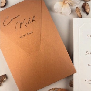 Kraft Üçgen Kapak Zarflı Sade Davetiye