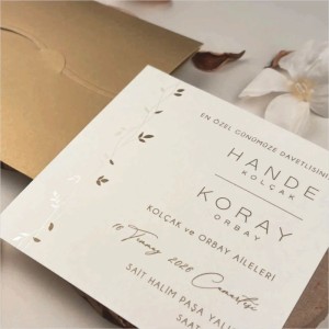 Altın Rengi Kare Zarflı Düğün Davetiyesi