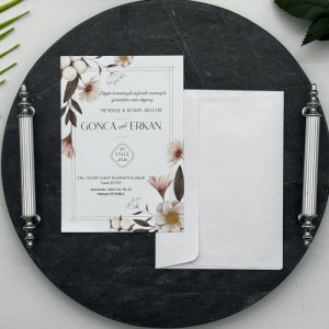 Kahverengi Yaprak Çiçek Desenli Davetiye Modeli